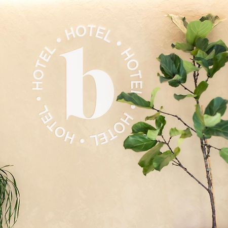 Hotel Burlada Esterno foto