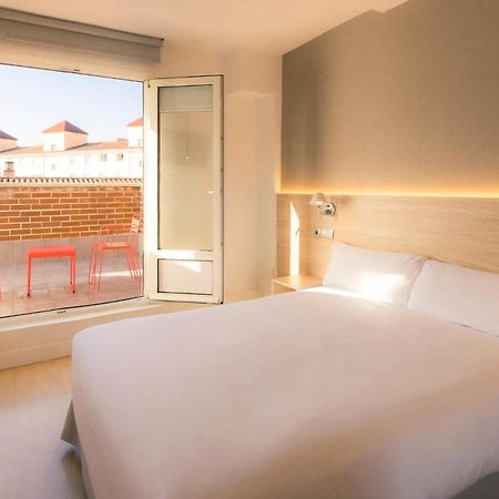 Hotel Burlada Esterno foto