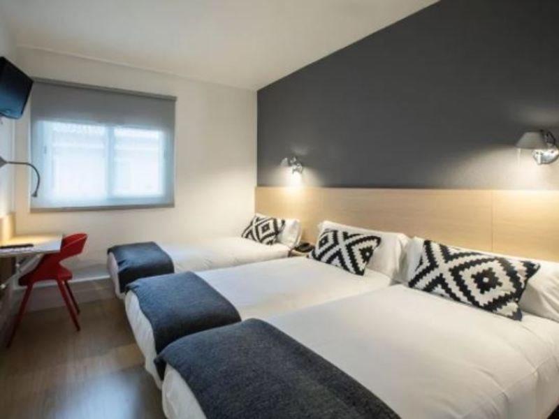 Hotel Burlada Esterno foto