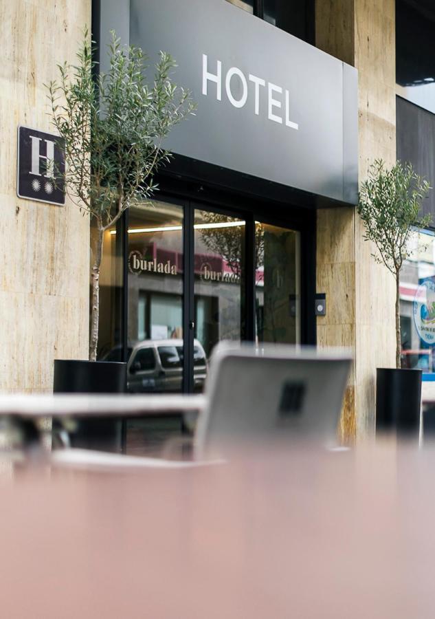 Hotel Burlada Esterno foto