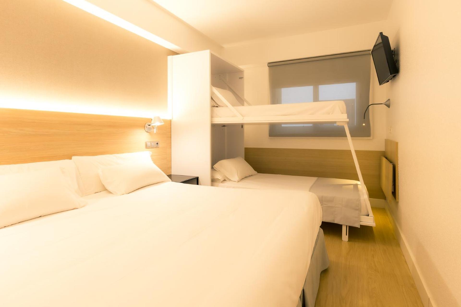 Hotel Burlada Esterno foto