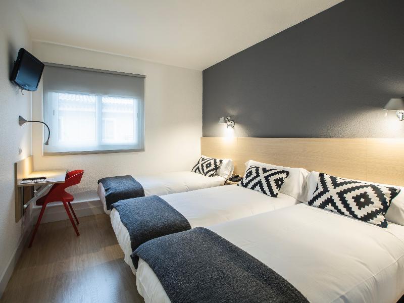 Hotel Burlada Esterno foto